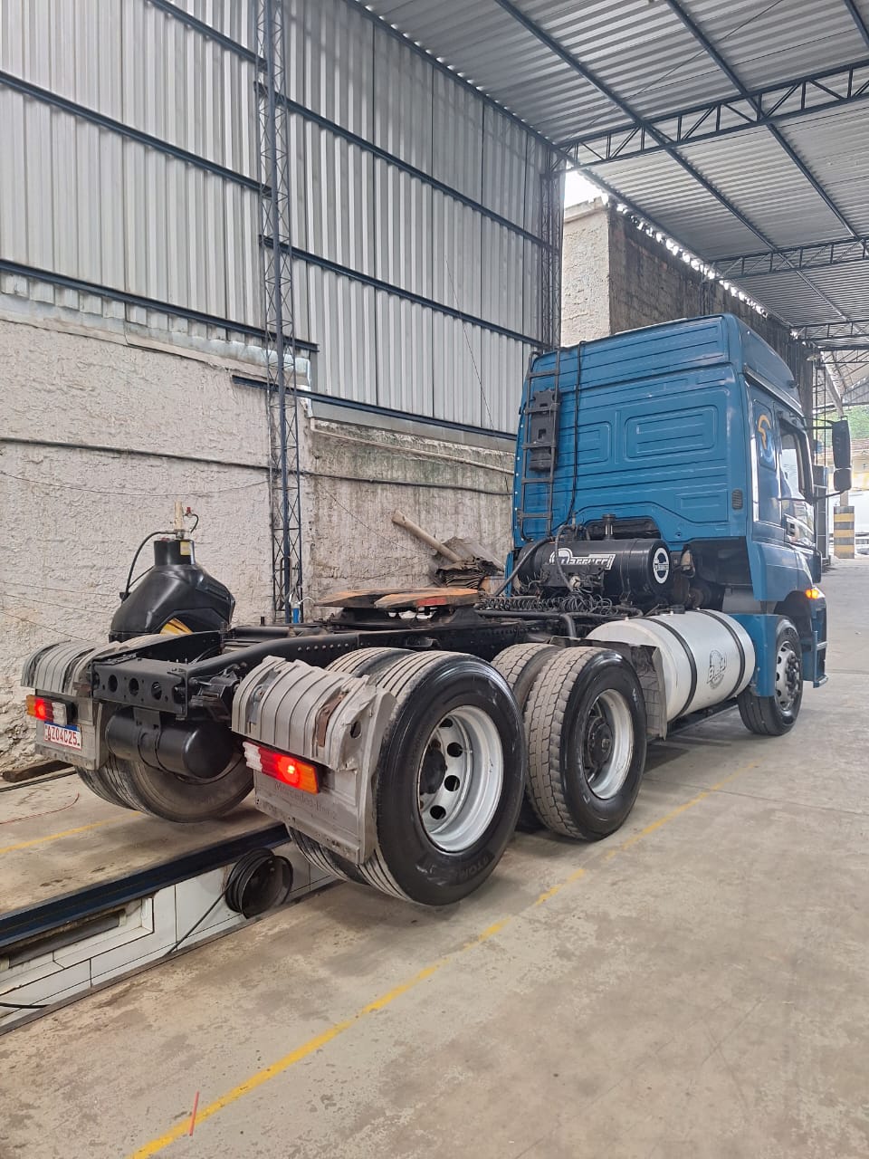 Mercedes Benz Axor 2540 - foto 2