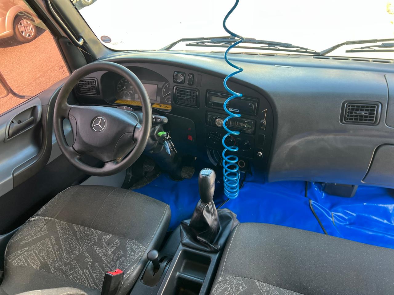Mercedes Benz Accelo 815 - foto 12