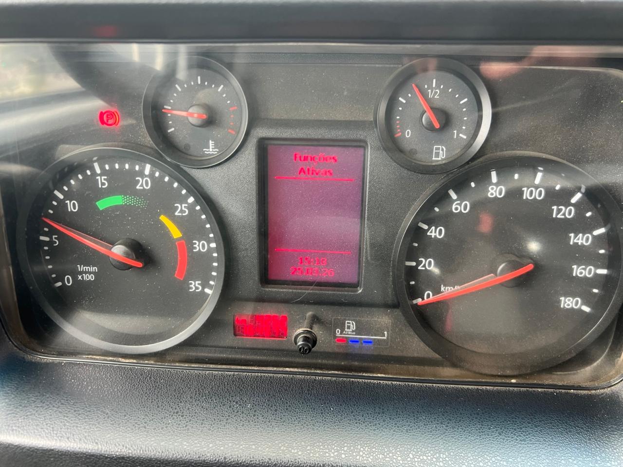 Volkswagen 5.150 Delivery Cesto Aéreo - foto 3