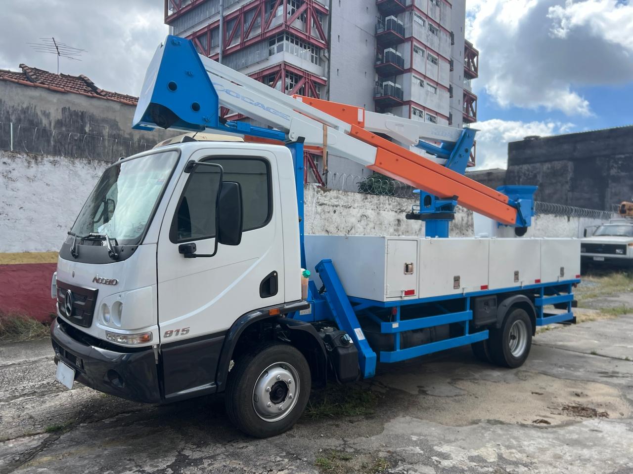 Mercedes Benz Accelo 815 - foto 3
