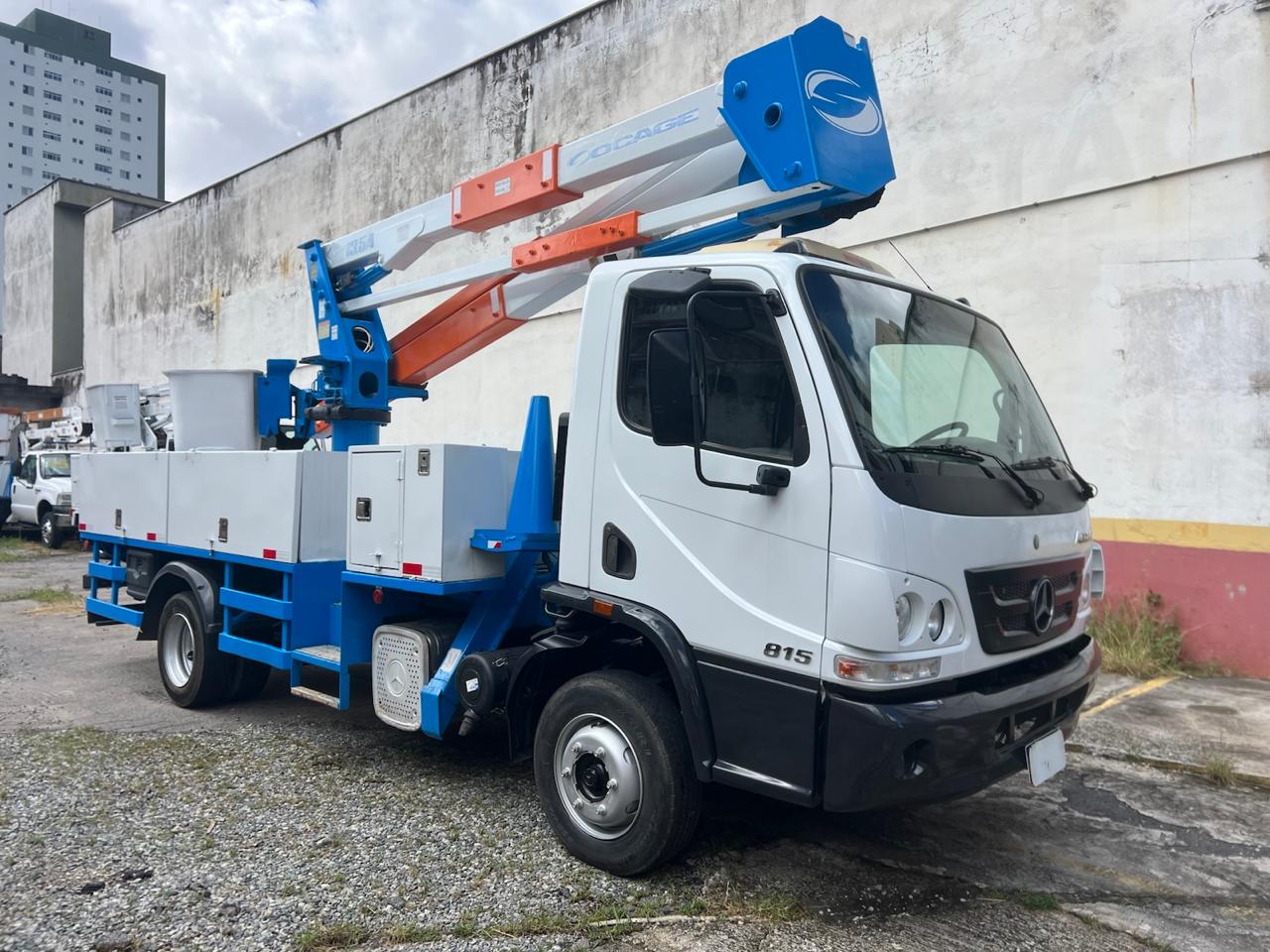 Mercedes Benz Accelo 815 - foto 1