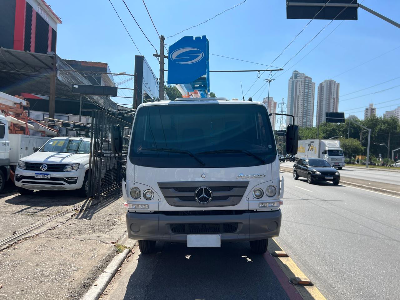 Mercedes Benz Accelo 815 Cesto Aéreo - foto 5