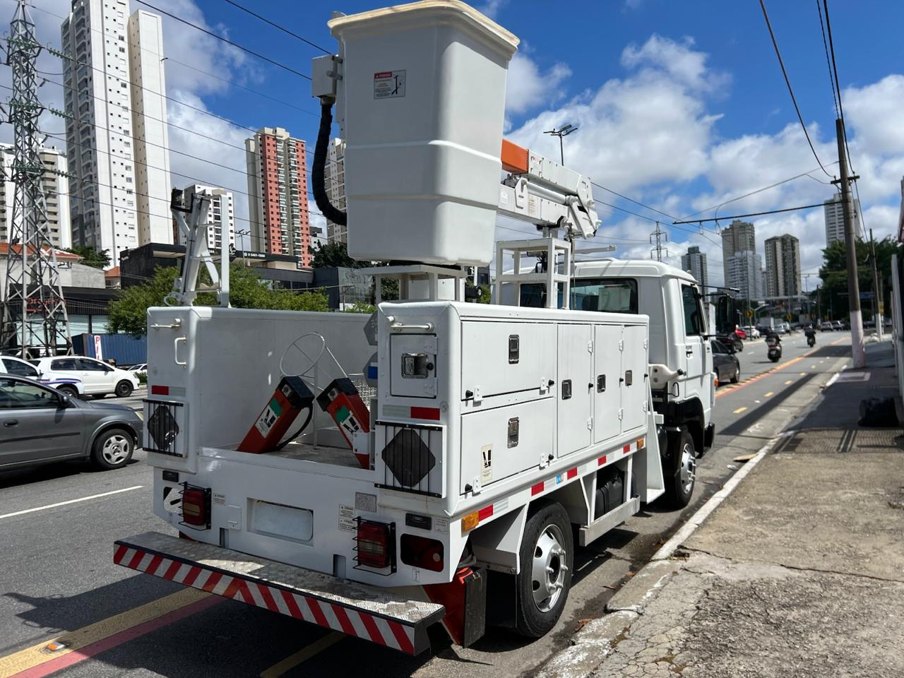 Volkswagen 5.150 Delivery Cesto Aéreo - foto 3
